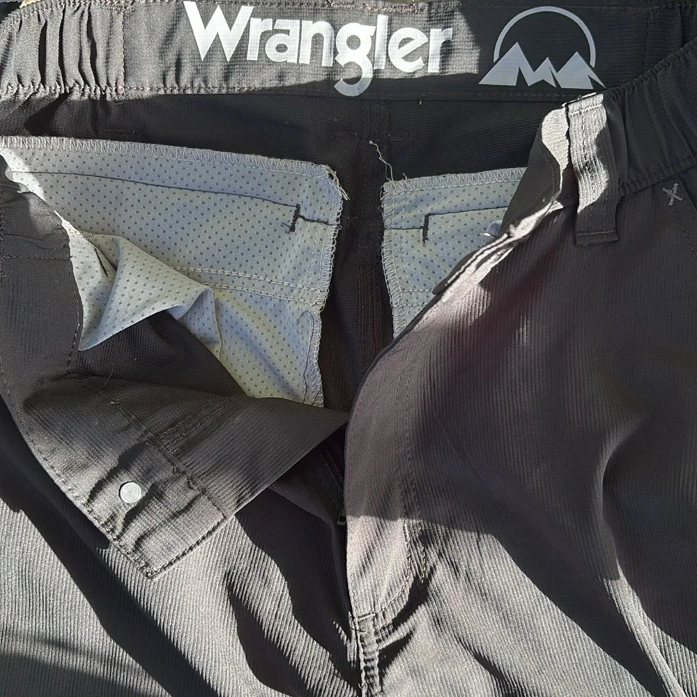 WRANGLER MEN'S FIELD UTILITY SHORT - Picture 5 of 5
